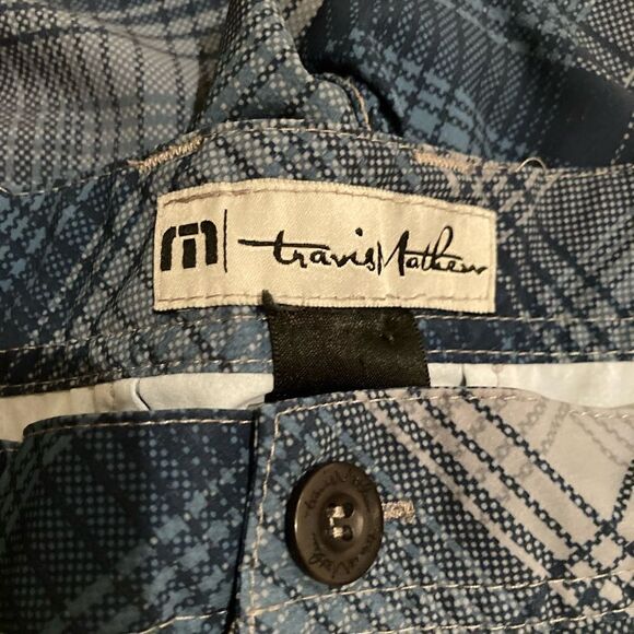 Travis Mathew Shorts Men’s Size 30 - Picture 3 of 4